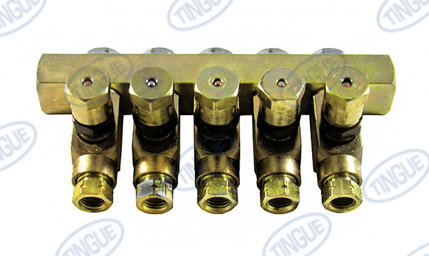 American Laundry Machinery T-1 MANIFOLD, LINCOLN OILER INJECTOR, 5-PORT