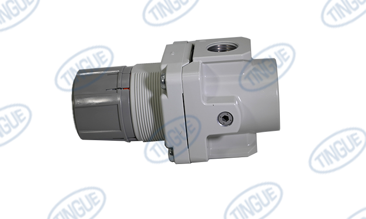 REGULATOR 1/2"