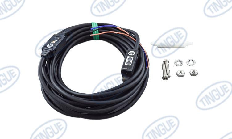 shop.tingue.com T-11 PHOTOCELL CLIP & GO CLAMP PNP 24V