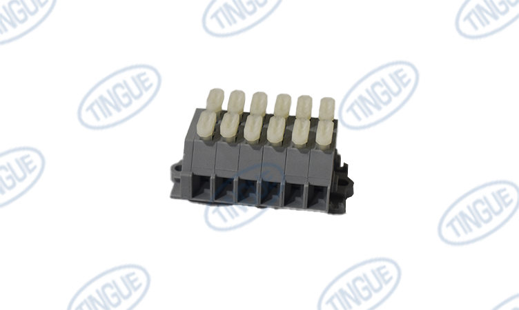 TERMINAL BLOCK 6 WAY QUICK CONNECT