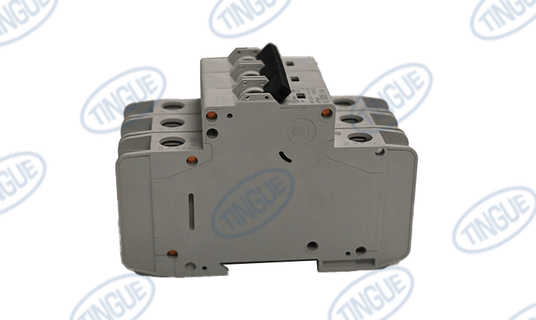 shop.tingue.com T-11 CIRCUIT BREAKER 25 A