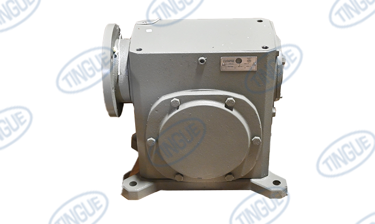 GEARBOX FOR 15 & 20 HP SYSTEMS
