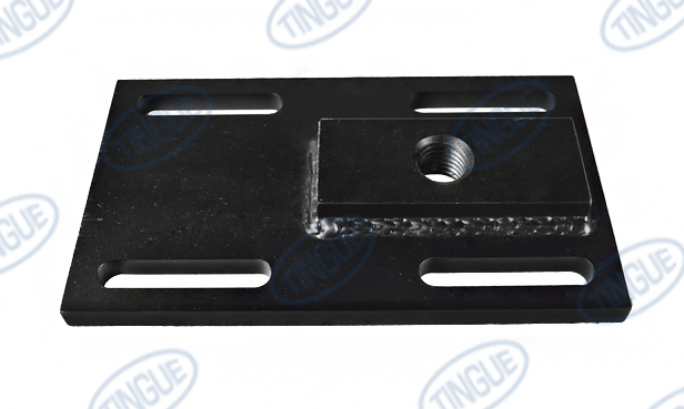 Hypro T-7 MOUNTING BRACKET, R.H. THREADS