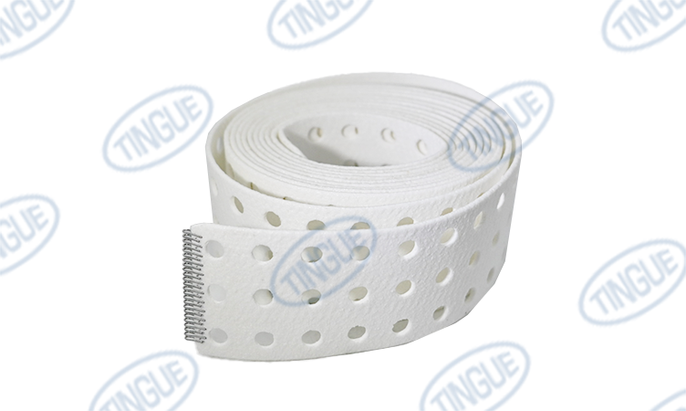 BELT/PERFORATED WITH HOOKS