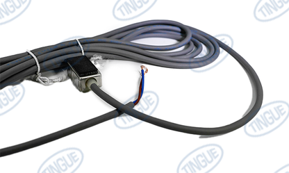 REED SWITCH
