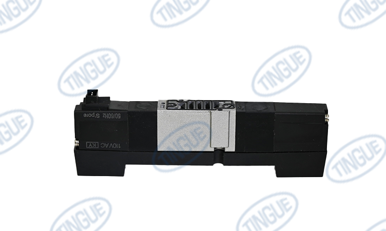 SMC VALVE DOUBLE PLUG-IN BASE MOUNT