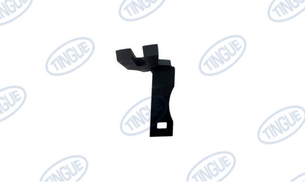 Super Sylon T-7 BRACKET, FEED BOARD, R.H.